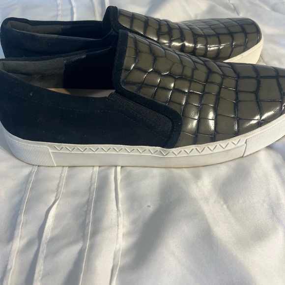Via Spiga Green Alligator Slip-On Loafers - Picture 3 of 7